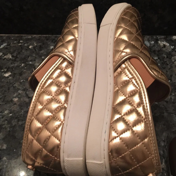 Steve Madden Ecentrcq Slip‎ on Shoes - Picture 5 of 7